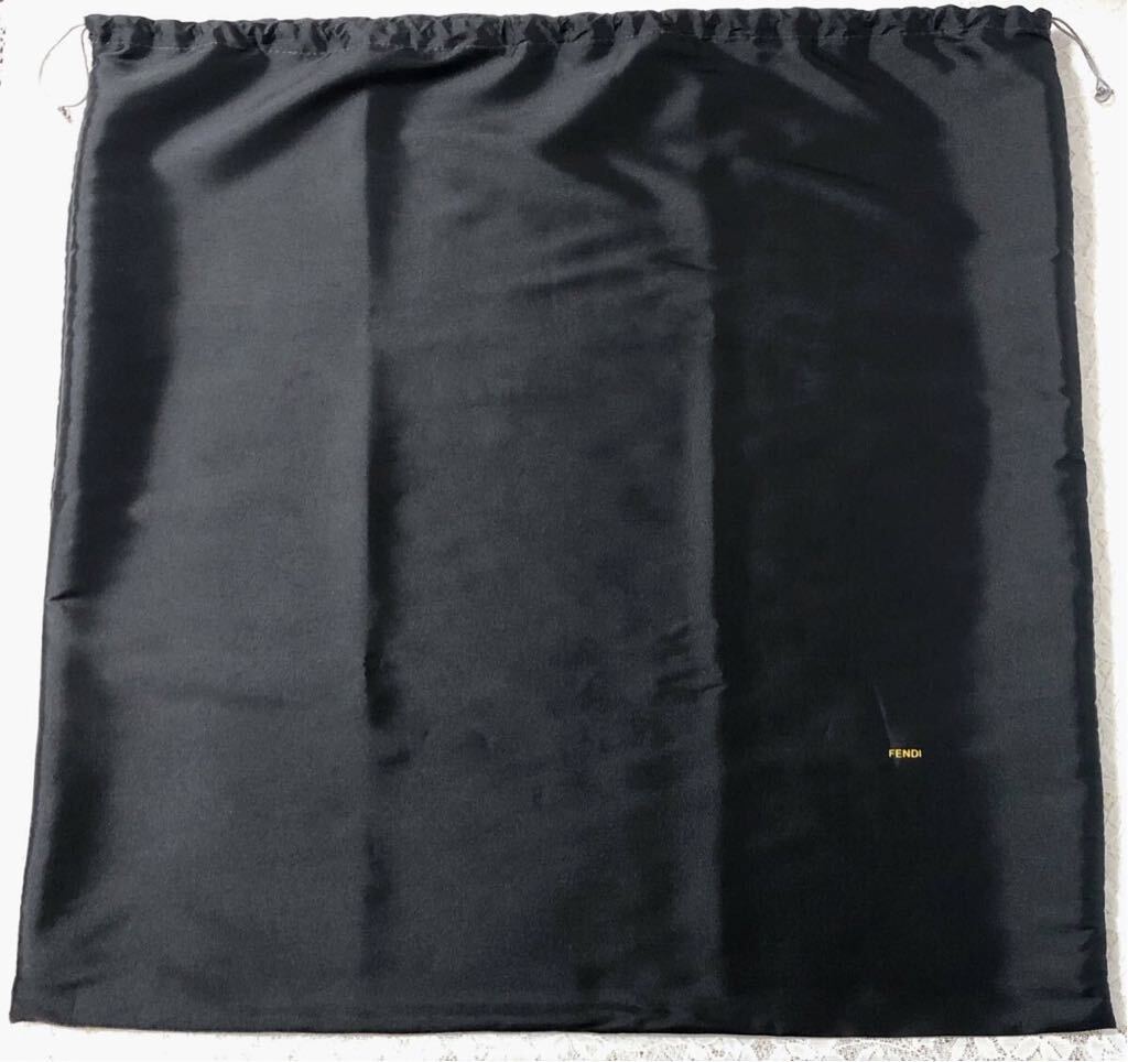 フェンディ「FENDI」バッグ保存袋 特大サイズ (3762) 正規品 付属品 布袋 巾着袋 布製 ナイロン生地 ブラック 69×68cm 大きめの画像1