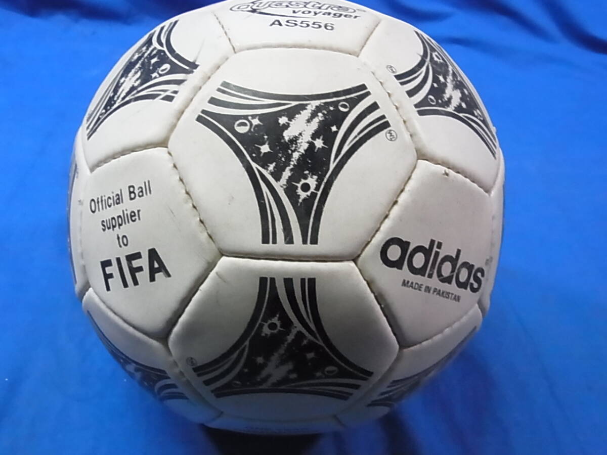 894★100円～★アディダス■サッカーボール■4号■モルテン■クエストラ■オフィシャルボールFIFA■日本サッカー協会 検定球■当時物_画像6