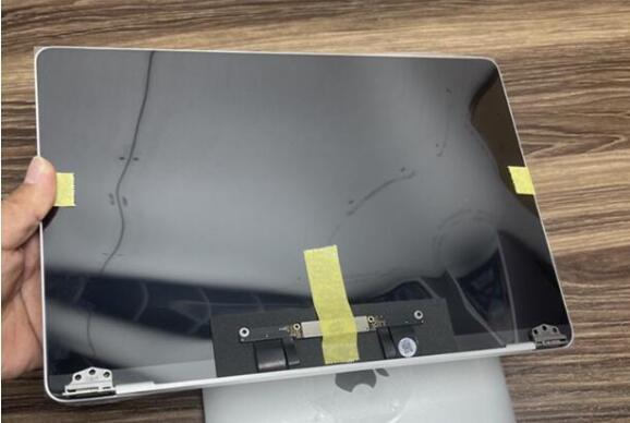 新品 MacBook Pro Late2016~2017モデル 15インチ A1707 液晶 上半身部 LCD 本体上半部 上部一式 シルバー