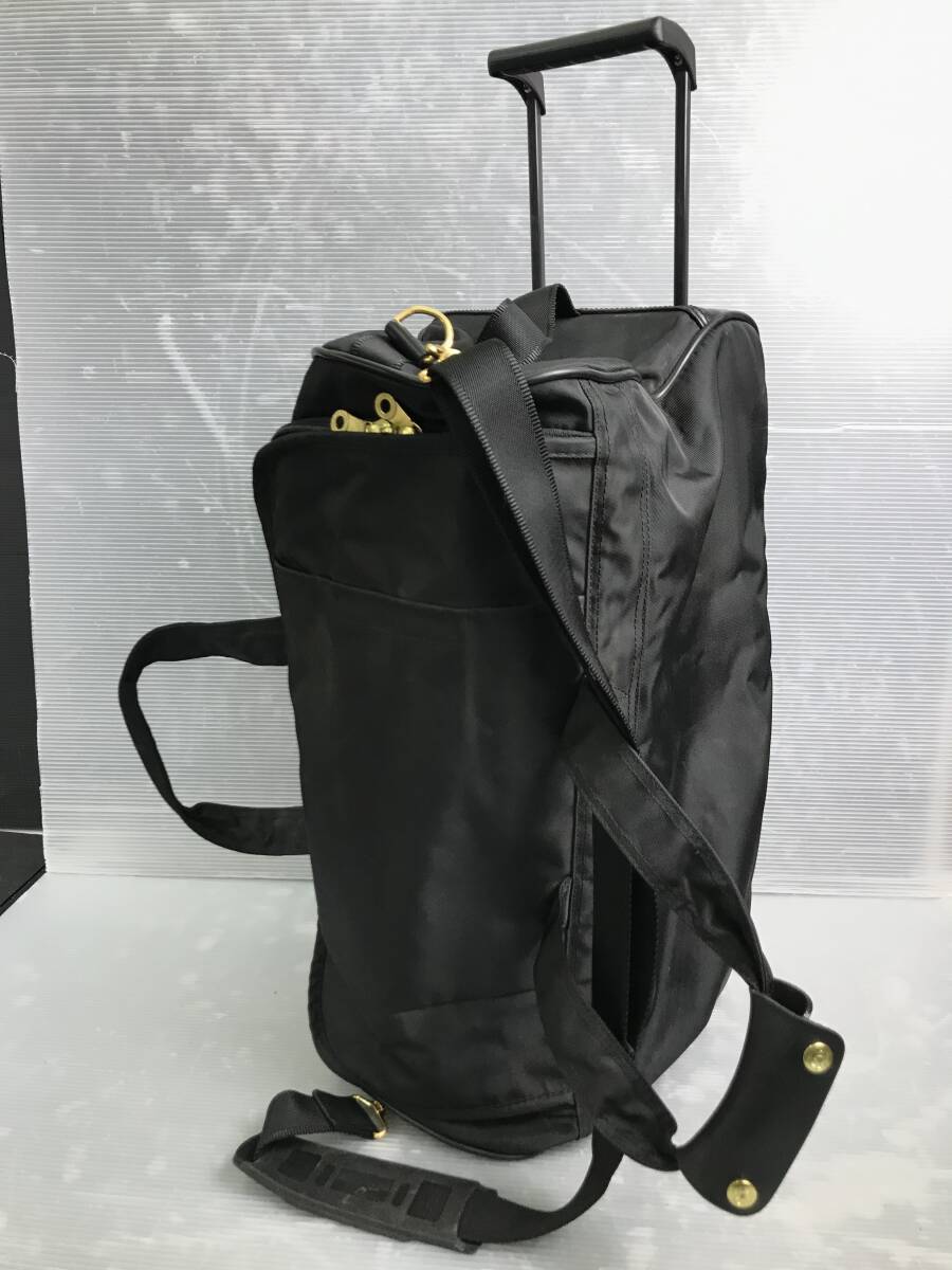  country /Samsonite/ Carry case / soft type / black / pills attaching / number unknown / scratch equipped / shoulder with strap / Samsonite / country -34 ST