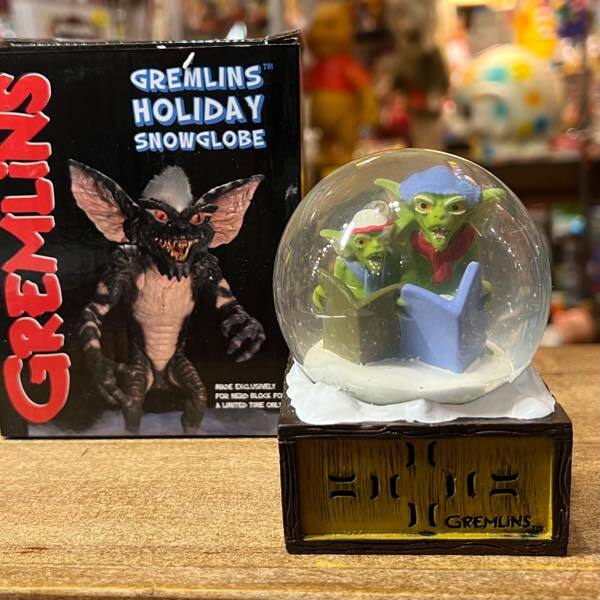 GREMLiNS Holiday Snowglobe グレムリン ホリデー スノーグローブ スノードーム 置物 雪景色 雪 冬景色 クリスマス 映画 GREMLiNの画像1