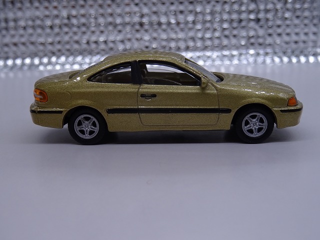 Volvo C70 Coupe GOLD Schuco ボルボ_画像8