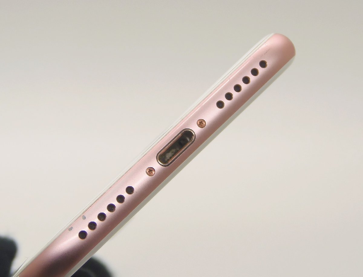 ○ iPhone 7 本体 32GB MNCJ2J/A バッテリーに問題あり SIMロックあり 利用制限：○判定 ジャンク品の画像5