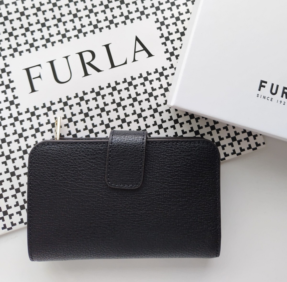 [ new goods ] FURLA BABYLON folding twice purse black new work 
