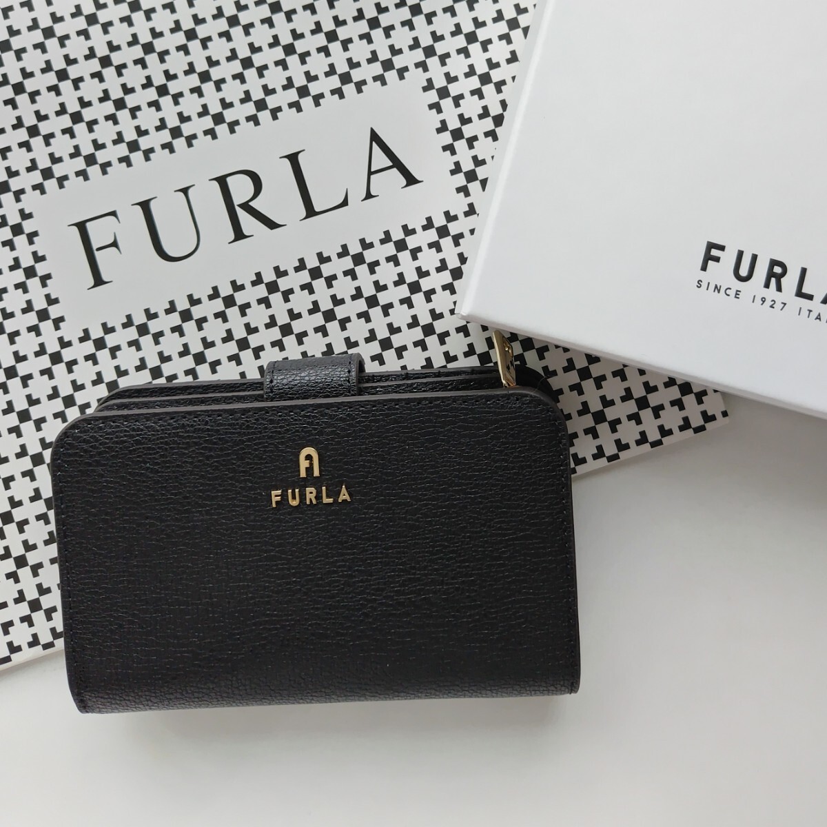 [ new goods ] FURLA BABYLON folding twice purse black new work 