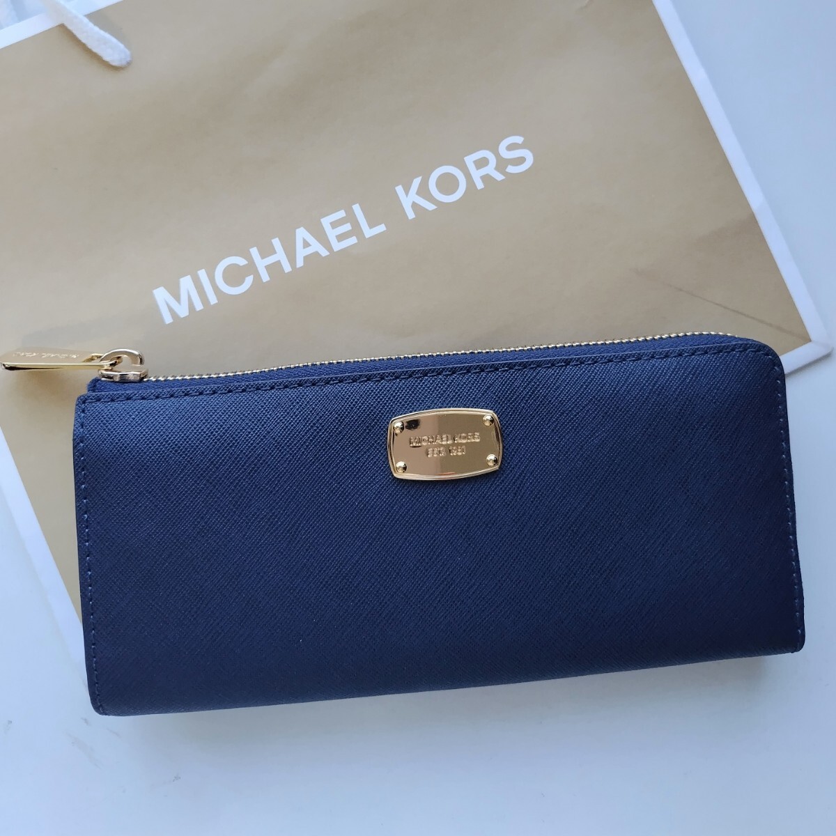 【新品】MICHAEL KORS　マイケルコース　長財布　ネイビー