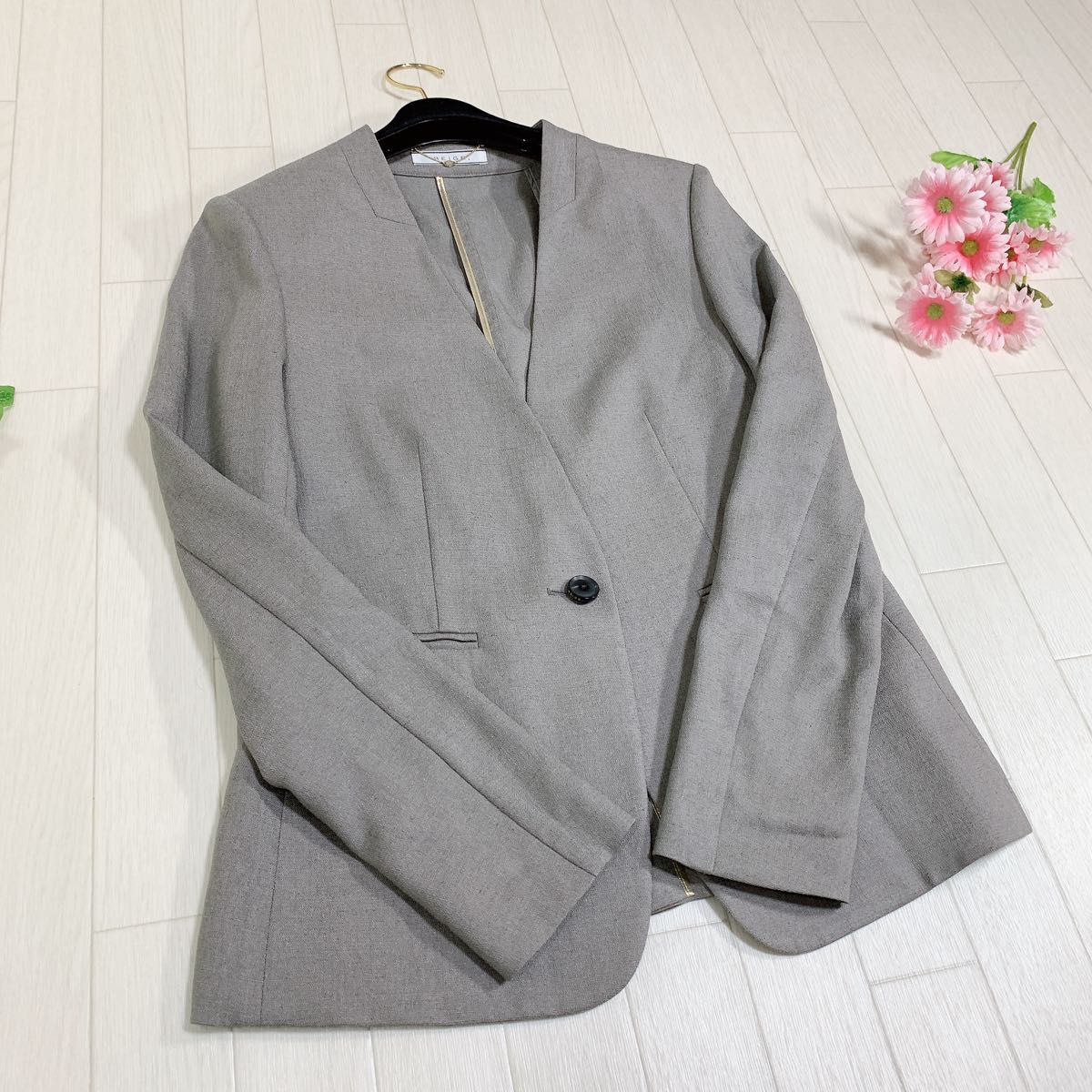 BEIGE ベイジ ノーカラージャケット グレー系 サイズ4 オン BEIGE ベイジ ノーカラージャケット グレー系 サイズ4 オン