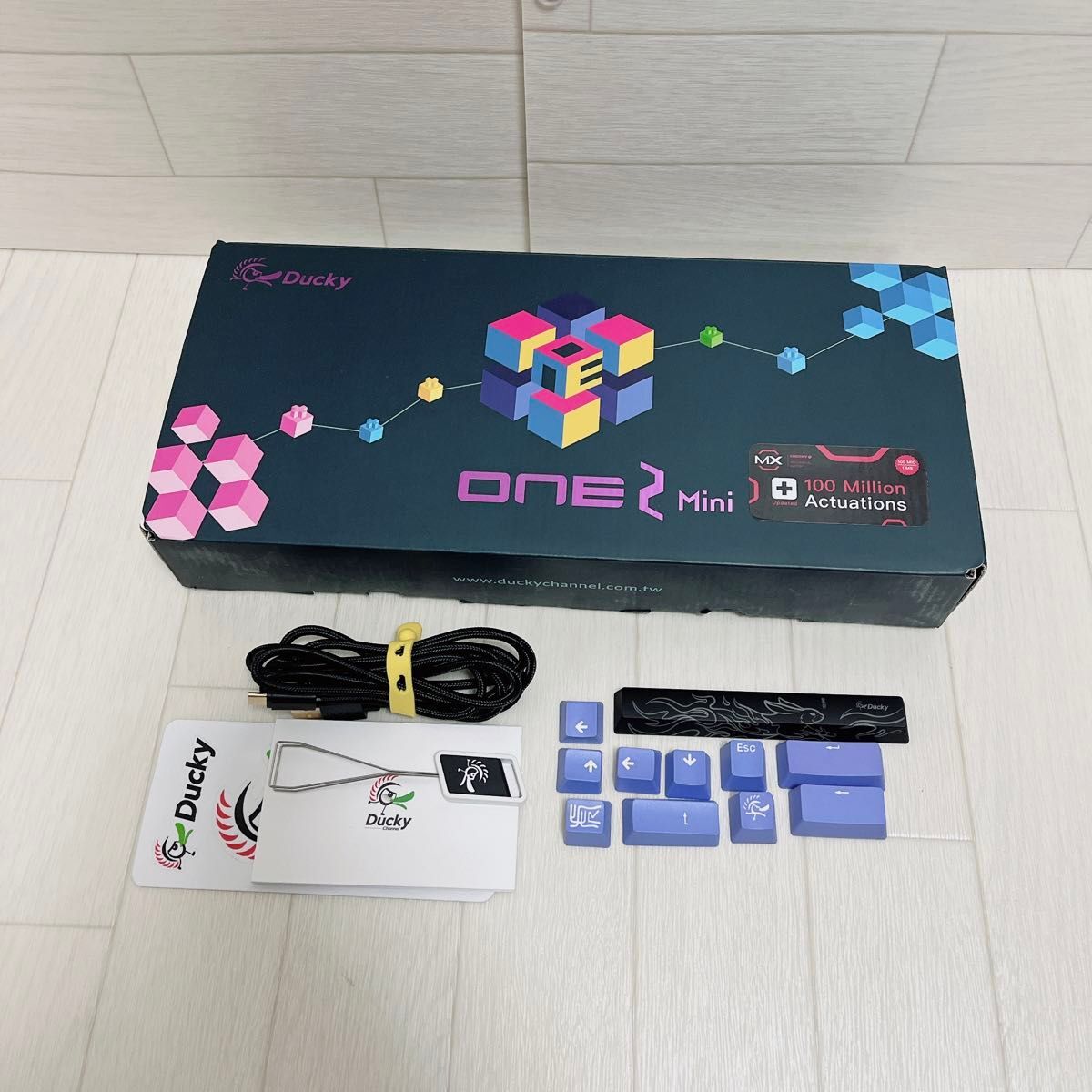 DUCKY ゲーミングキーボード One 2 Mini RGB 60％ 良品_画像10