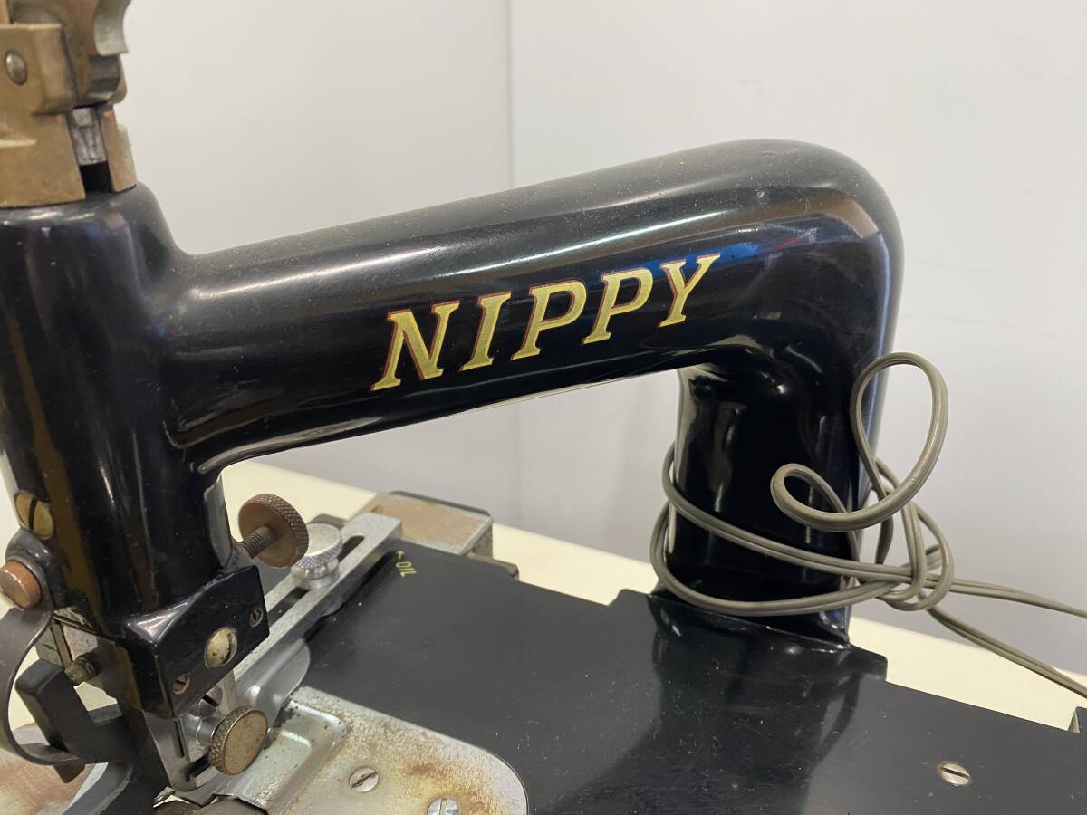 ★NIPPY ニッピー★皮漉機 普及型 工業用 ミシン台付き 革漉機【中古/現状品/動作未確認ジャンク/*引取限定大阪市】_画像4