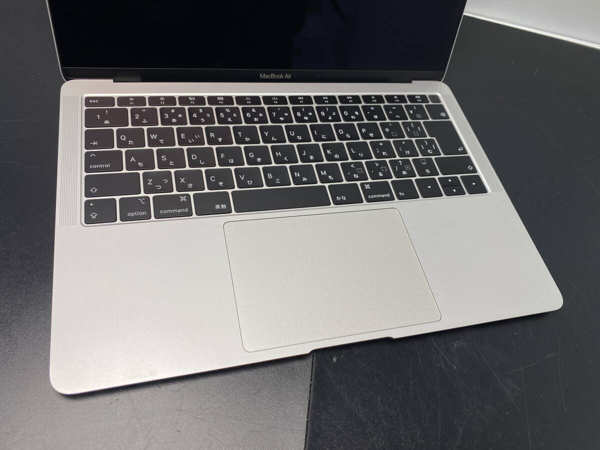 ★Apple アップル社★Mac Book Air マックブックエアー 13.3インチ モデル番号 A1932【中古/現状品/動作未確認ジャンク】_画像3