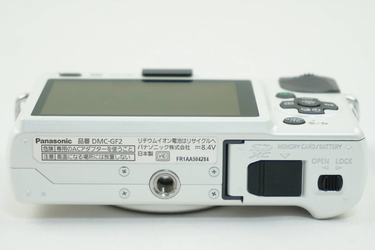 送料無料 【極上美品】パナソニック Panasonic LUMIX DMC-GF2 ボディ ホワイト #411_画像6