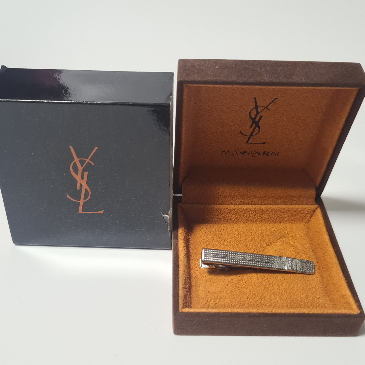 【18256】★送料無料★YVES SAINT LAURENT イヴ・サンローラン ネクタイピン カフス カフリンクス タイバー まとめ売り ファッションの画像5