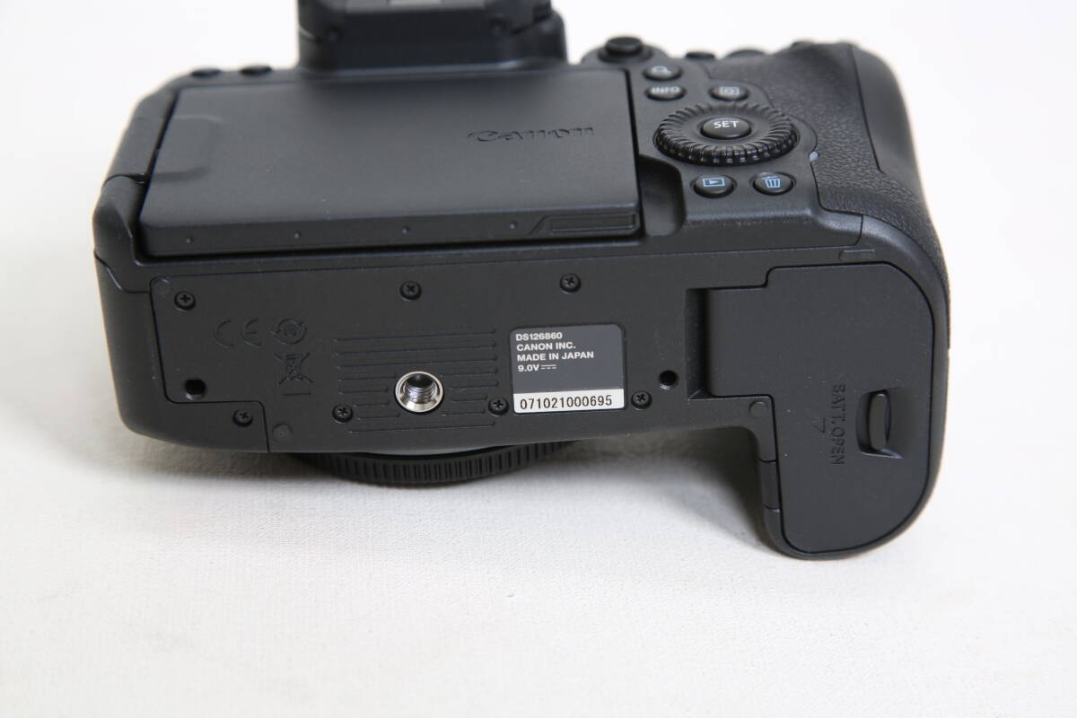 キヤノンミラーレスカメラ EOS R6 Mark Ⅱ 本体のみ　USED購入後未使用　美品　箱・説明書付き　_画像8
