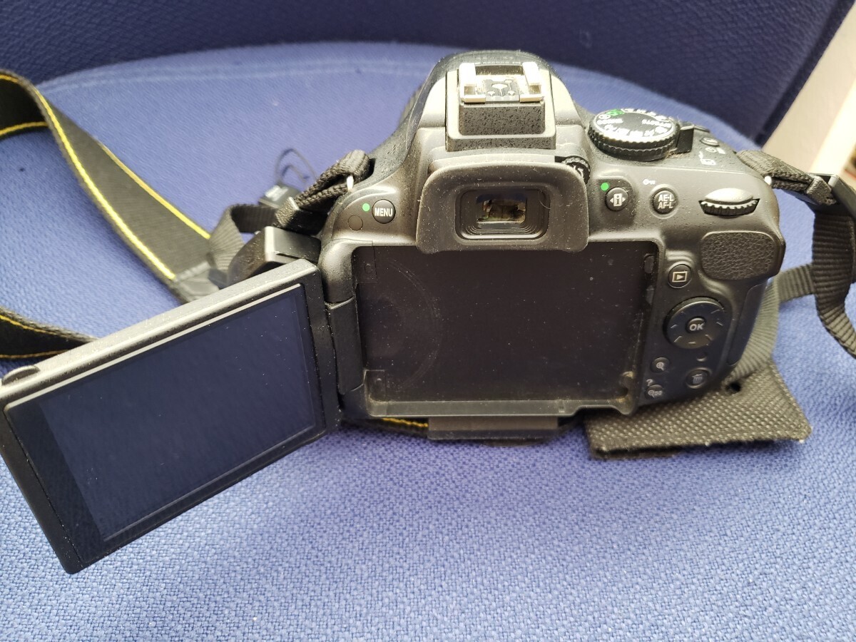 Nikon ニコン D5200 DX デジタル一眼レフカメラ レンズ リモコン ジャンク_画像4