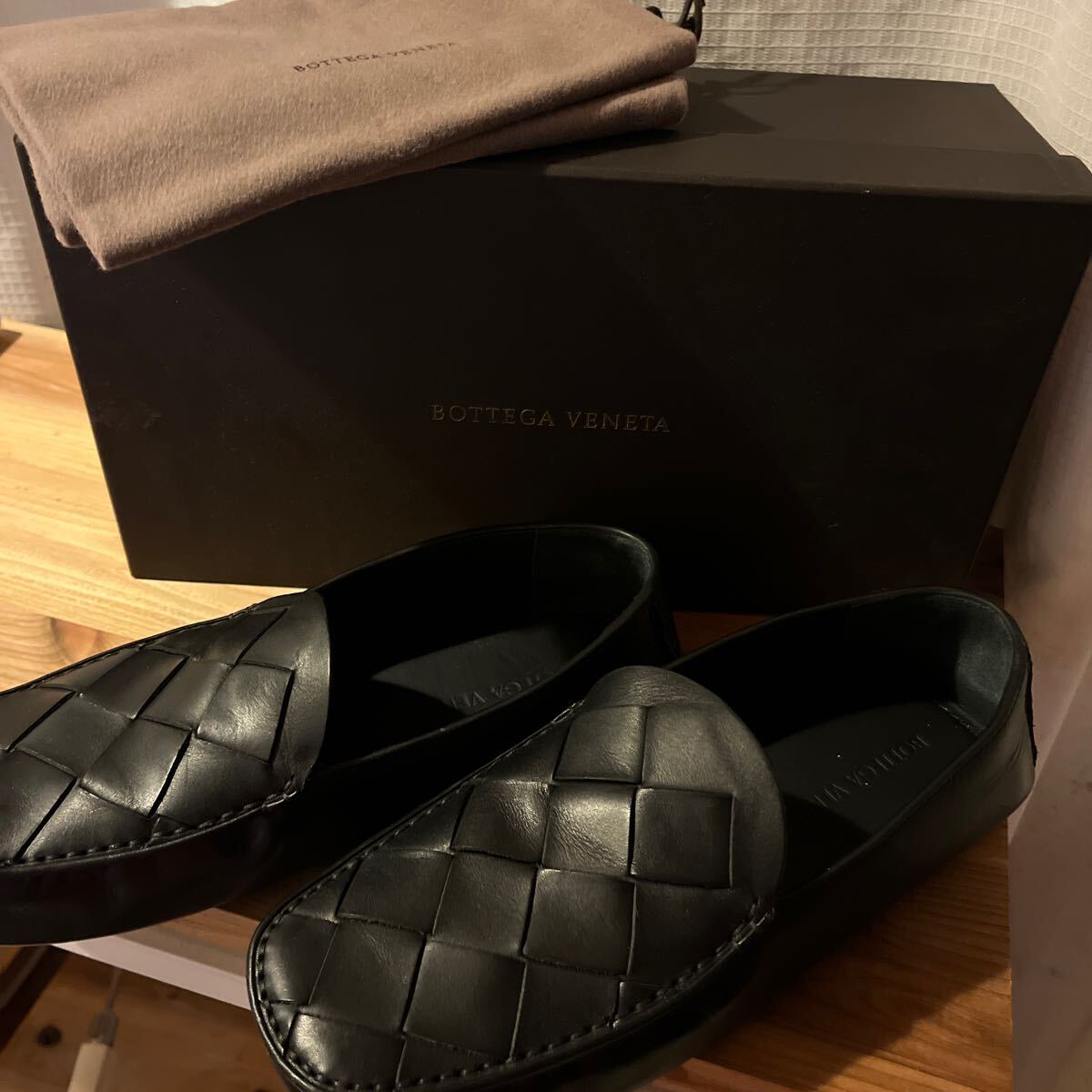 BOTTEGA VENETA ボッテガ ヴェネタ スリッポン ブラック 本革 サイズ24.5㌢美品 箱、保存袋付属の画像1