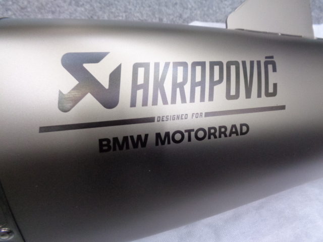 BMW R1250R/R1250RS　純正スポーツマフラー　アクラポビッチマフラー/AKRAPOVIC_画像4