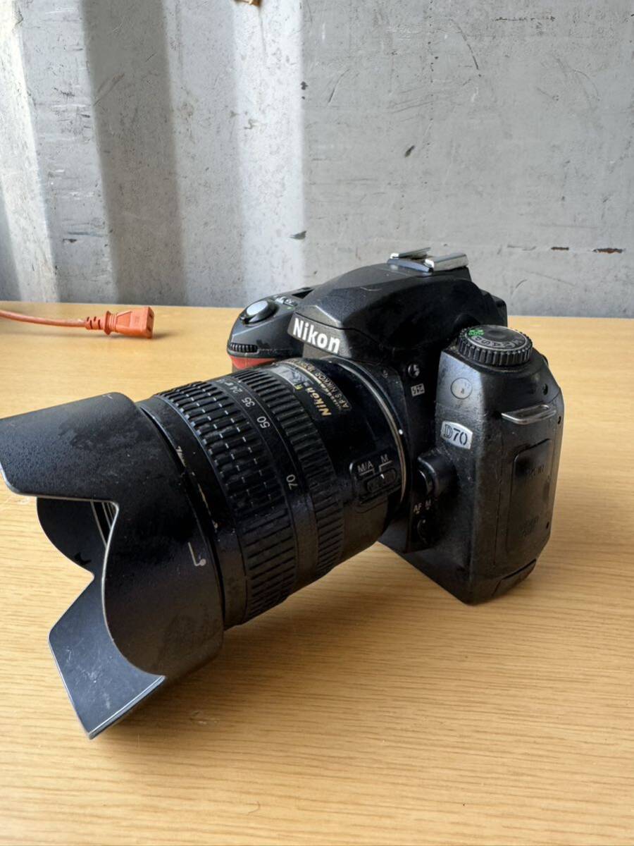 Nikon ニコン デジタル一眼レフカメラ D70