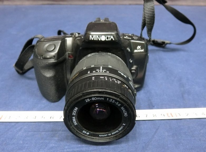 L4202 MINOLTA a 303 si フィルムカメラ 28-80mm_画像1