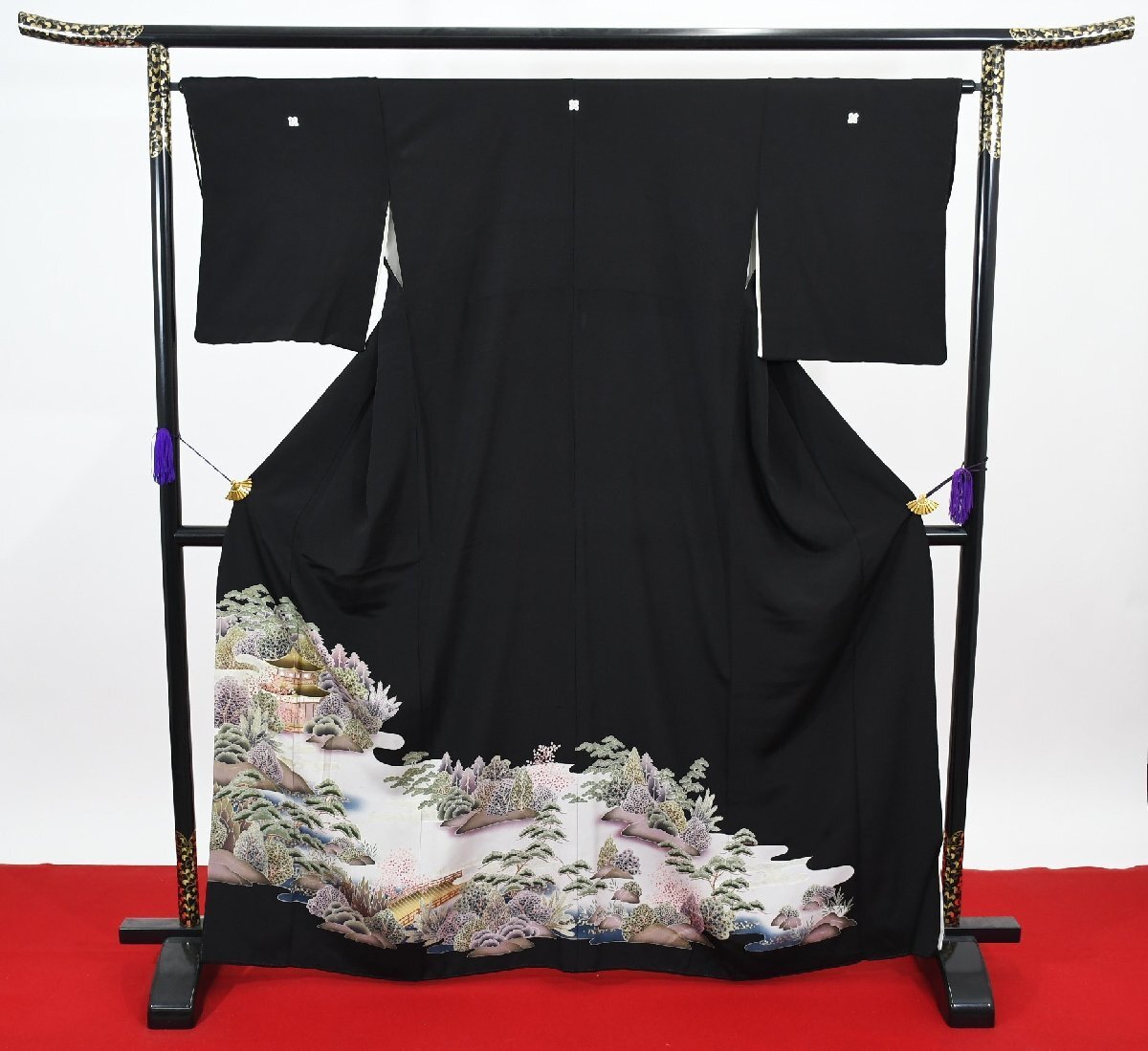 黒留袖 結婚式 五つ紋 家紋 風景 身丈158.5cm 裄丈65.5cm ★着物 e-741_画像1