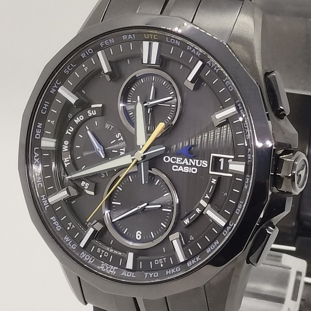【美品】CASIOカシオOCEANUSオシアナスOCW-S3000BL-1AJFO箱保付きメンズ腕時計
