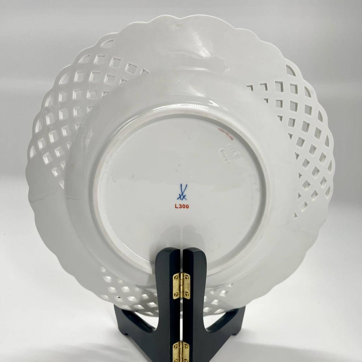 Meissen マイセン 透かし金彩 フラワーブーケ プレート 飾り皿 直径約28.8cm 箱付　_画像5