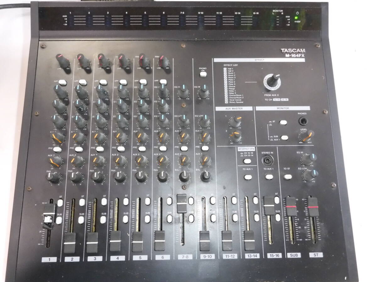 希少品 TASCAM ミキサー M-164FX 中古の画像2