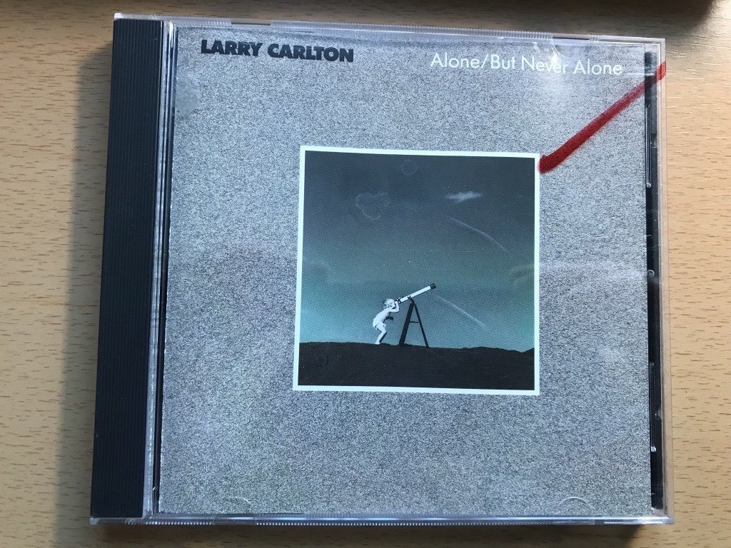 ★☆ Larry Carlton 『Alone/But Never Alone』☆★_画像1