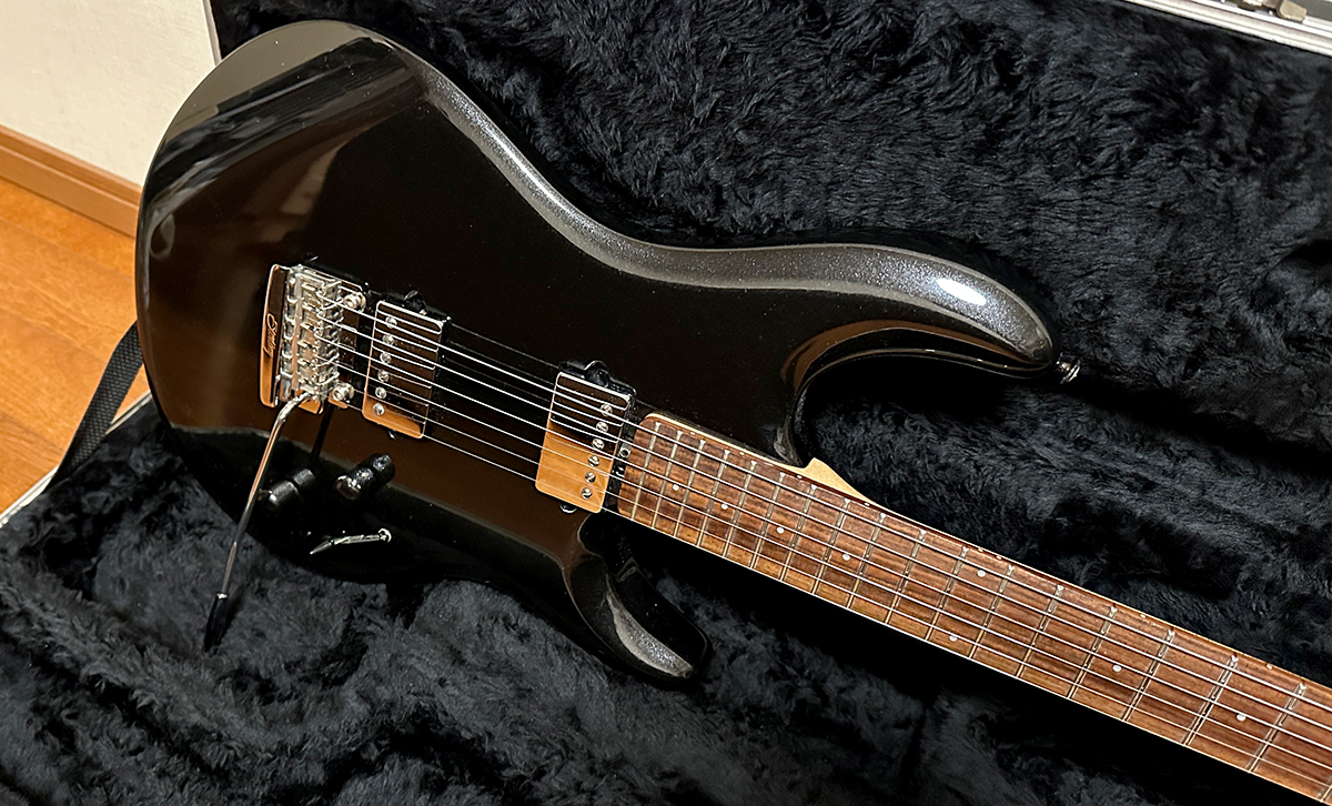 中古 HC付き Sterling by MUSICMAN LK100D-BKM DiMarzio ロックペグ アクティヴ・ブースト回路内蔵_画像2