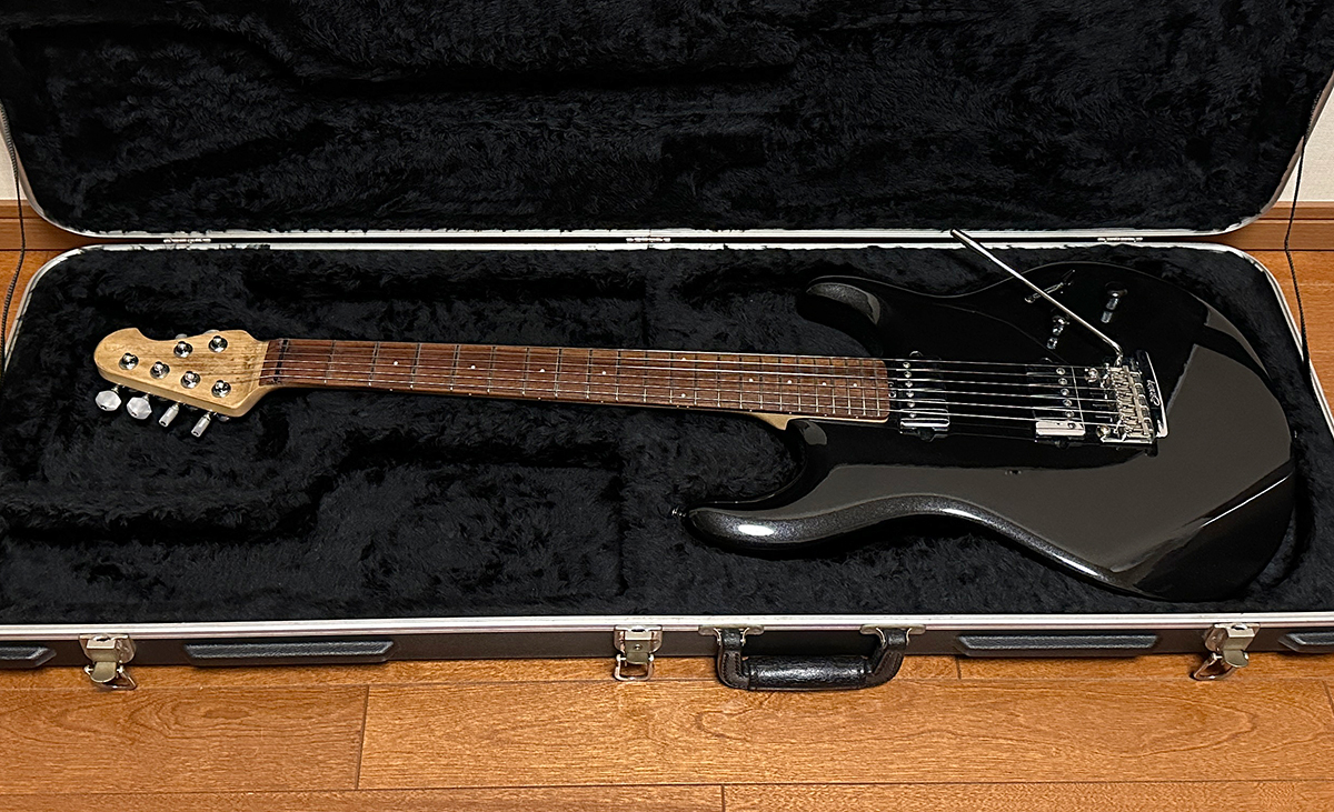 中古 HC付き Sterling by MUSICMAN LK100D-BKM DiMarzio ロックペグ アクティヴ・ブースト回路内蔵_ハードケースが付属します