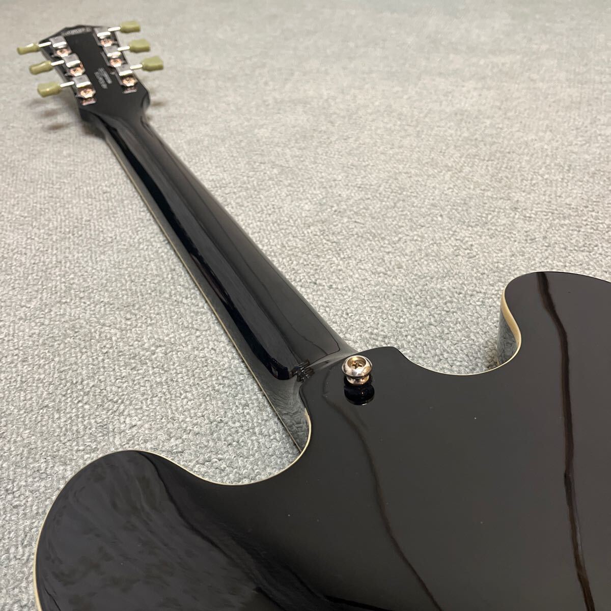 CORT es335 P90 セミアコ　ジャンク扱い ES-335 エレキギター 弦楽器 ハムバッカー ダブルカッタウェイ　BLK _画像5