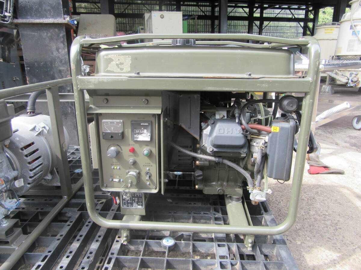 油谷 №6053 発電機 HG3001-SSM 自衛隊仕様 2KVA 60HZ 使用時間35時間 中古 ジャンク 要修理 程度はイイが配線ぶつ切り