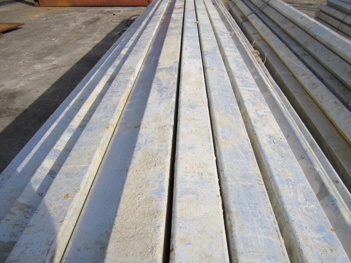 油谷 №6041 アルミ鋼管 4m 油谷産業 型枠基礎 型枠保持材 型枠アルミ 端太角 60×60㎜ アルミ角鋼管 アルミ角パイプ 中古 胴縁 型枠の画像8