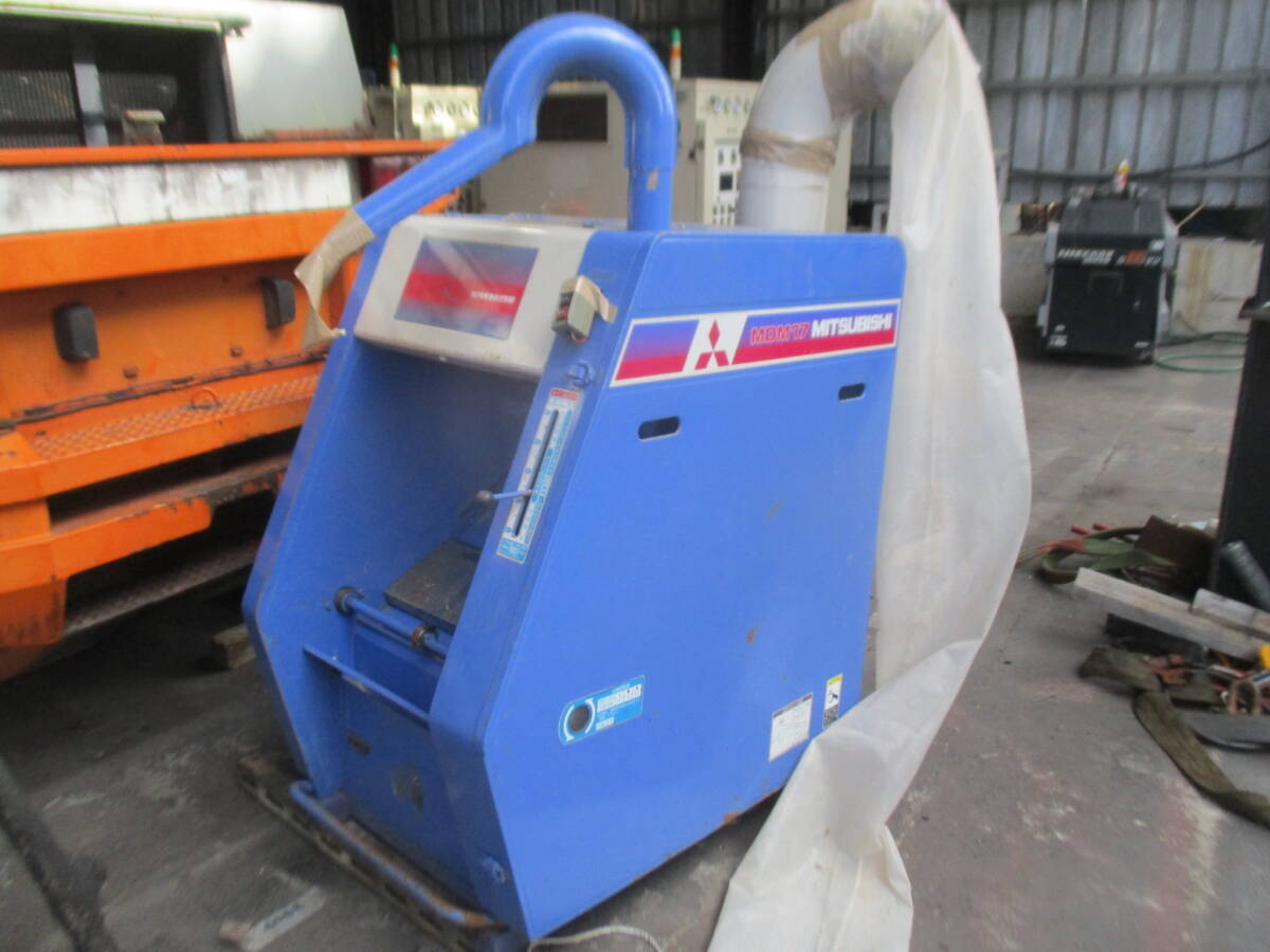  oil .N6066 Mitsubishi MDM17 impeller . abrasion machine .. abrasion machine rice hulling machine three-phase 200V screen machine rice huller agricultural machinery used selection another net . lack of. operation excellent 