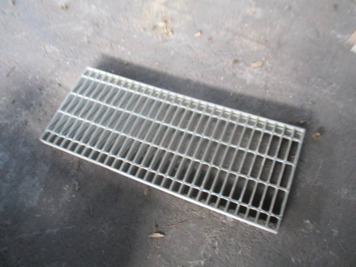  oil .N1004 gray chin g1000.×400.44 sheets used grating side groove cover ... wood deck terrace flooring ... cage .... groove cover 