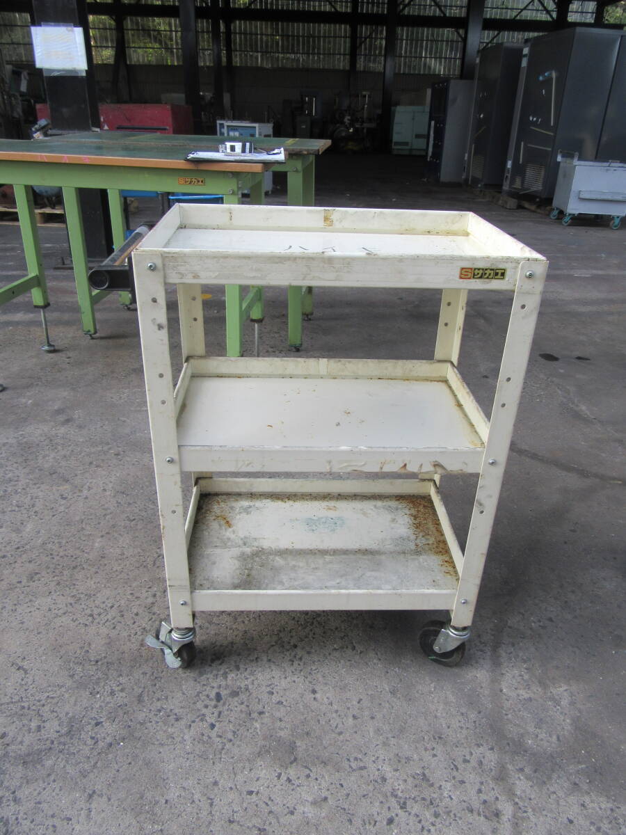 油谷 №5598 鉄製収納棚 作業台 サイドテーブル キャスター付き 台車 サカエ パーツ 工具 675㎜×430㎜×高800㎜ 道具箱 修理用 中古