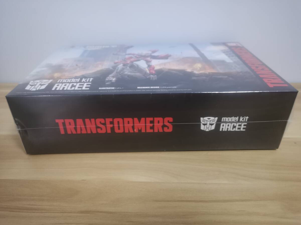 Flame Toys способ . модель Transformer [a-si-]Arcee Ver. машина .. action фигурка 