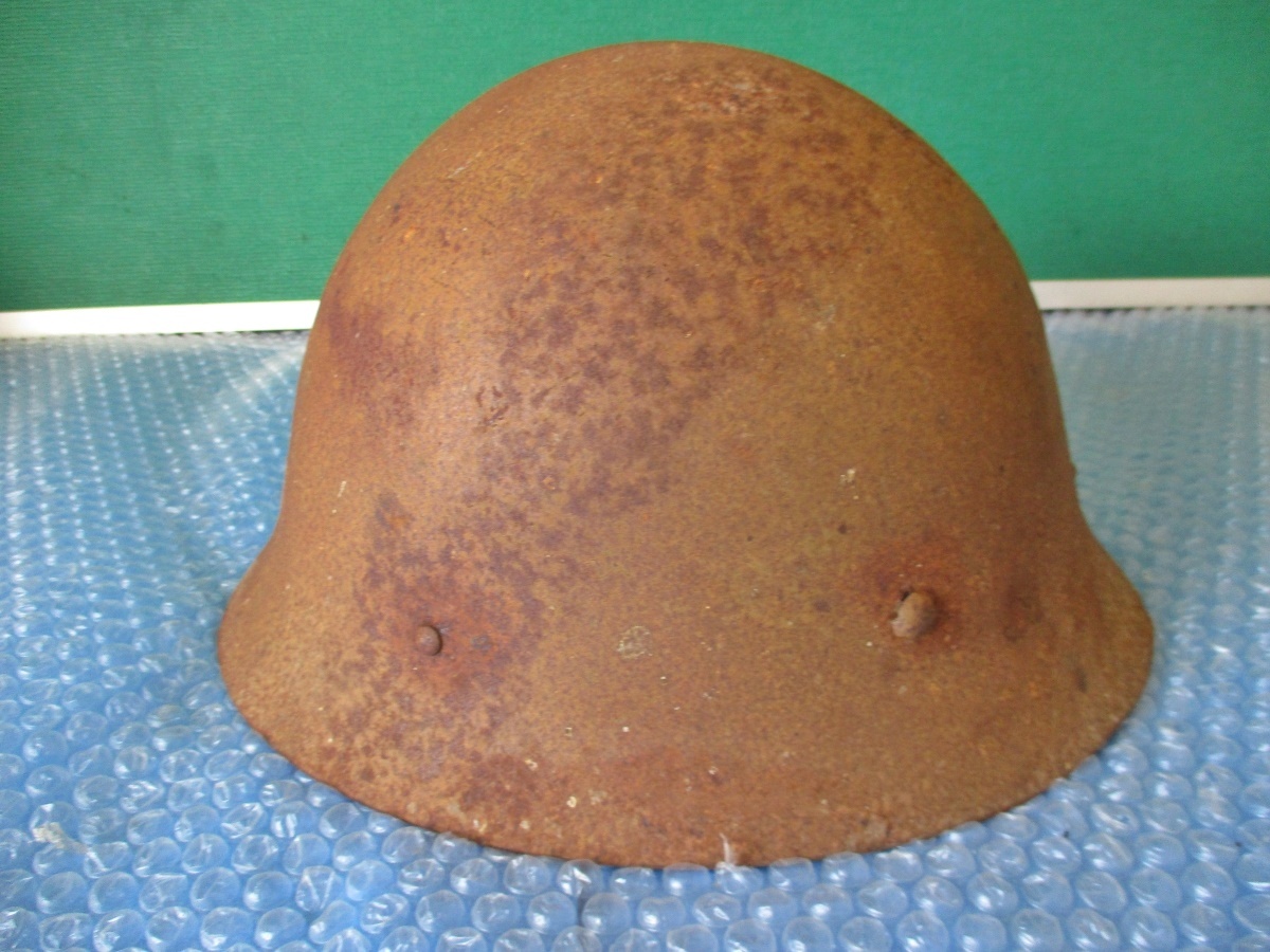 ヘルメット 旧日本軍 日本軍 鉄製ヘルメット 鉄帽 戦時中 アンティーク 当時物 稀少 コレクションの画像4