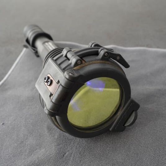 SUREFIRE M3T MILLENNIUM COMBAT LIGHT Sure fire combat light LED conversion ( normal valve(bulb) attached )