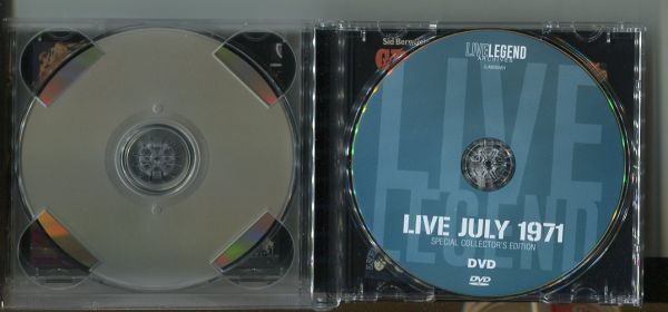 #5882 中古CD GRAND FUNK RAILROAD LIVE JULY 1971 HAWAII-TOKYO-OSAKA-NEWYORK 50th ANNIVERSARY COLLECTOR'S EDITION 2CD+DVDの画像4