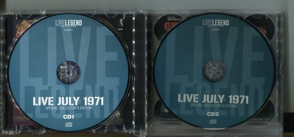 #5882 中古CD GRAND FUNK RAILROAD LIVE JULY 1971 HAWAII-TOKYO-OSAKA-NEWYORK 50th ANNIVERSARY COLLECTOR'S EDITION 2CD+DVD_画像3