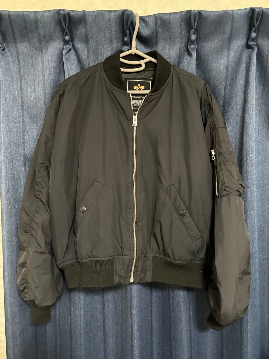 ALPHA INDUSTRIES MA-1 ブラック短丈