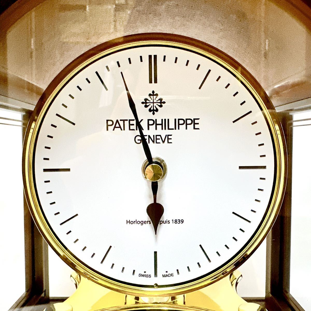 激レア 限定 非売品 パテックフィリップ 高級 置時計 ショールーム 展示用 PATEK PHILIPPE カラトラバ 即日発送 店頭ディスプレイ アトモス_画像4