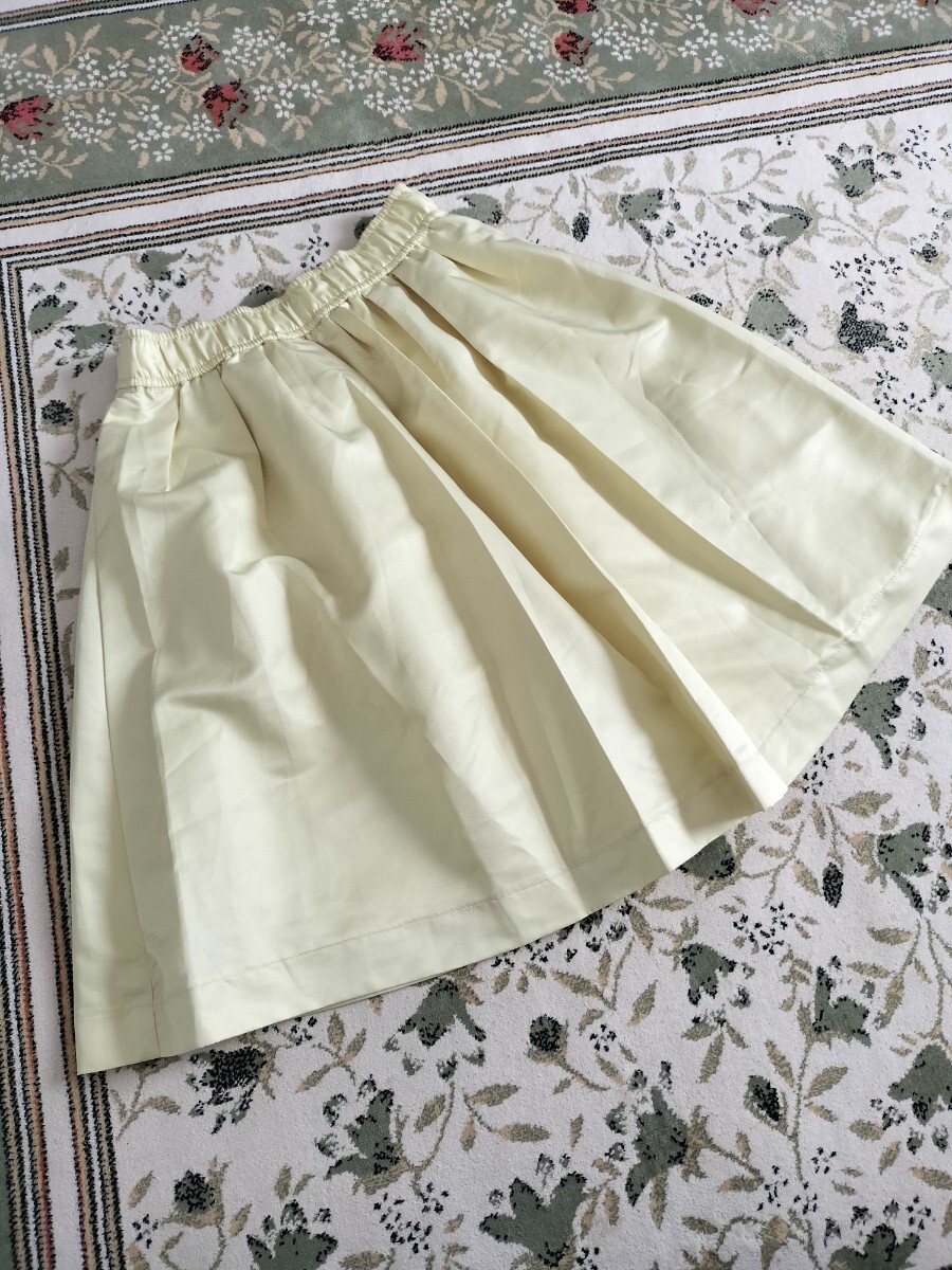 NanoFeuille 百貨店で購入　レモン色の艶スカート　ハリ感ボリューム大人っぽい　130_画像1