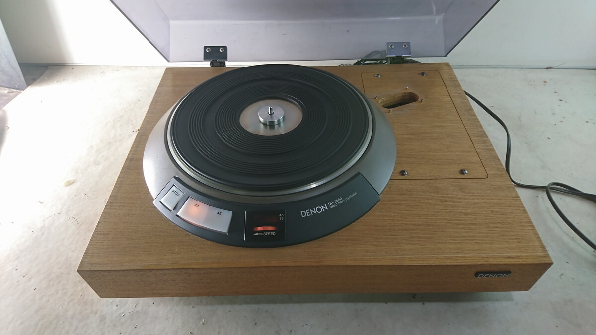 a3-019 ■DENON デノン ターンテーブル レコードプレーヤー DP-3000 ケース DK-100F オーディオ機器_画像1