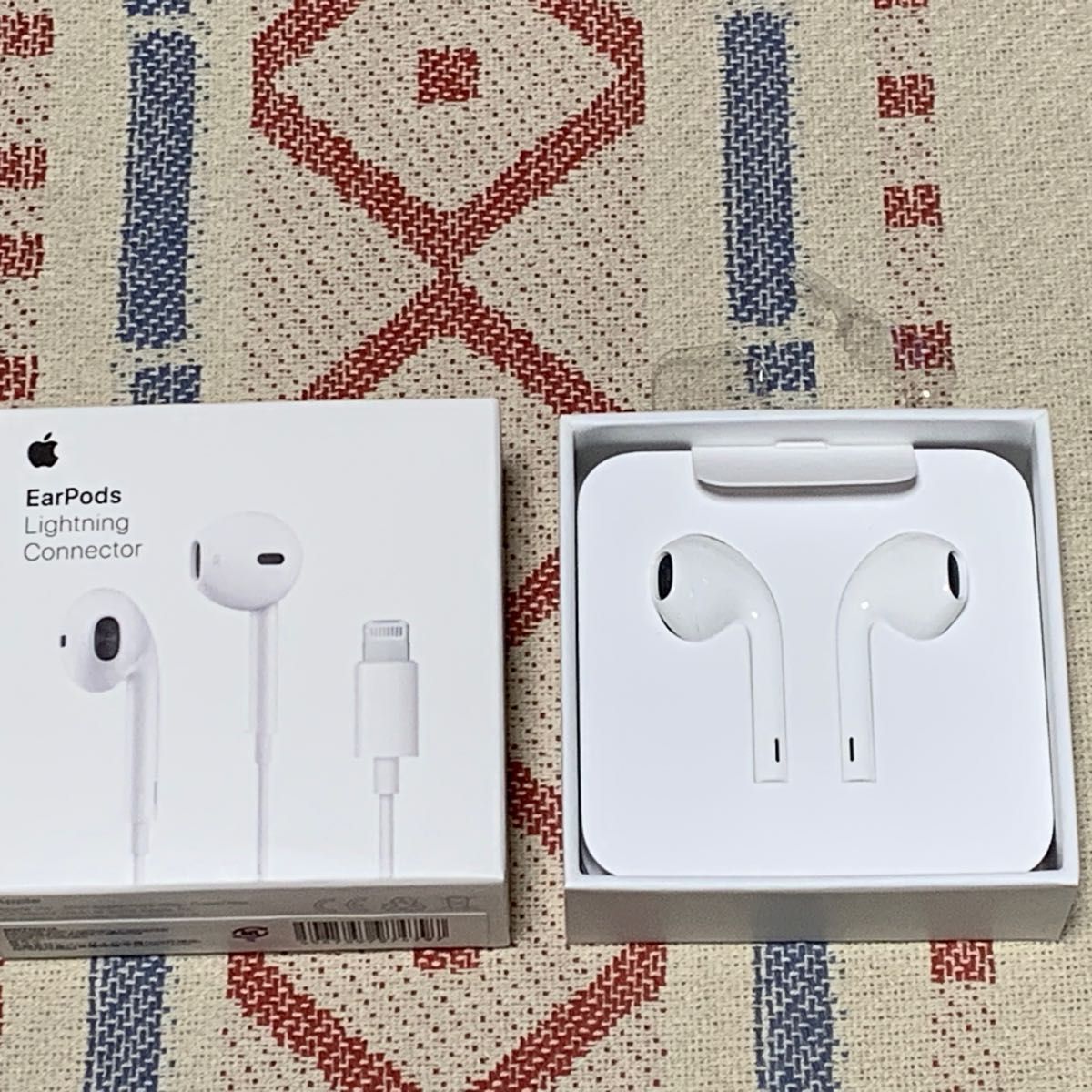 【新品未使用品】Apple 純正品　イヤホン　EarPods ライトニング端子