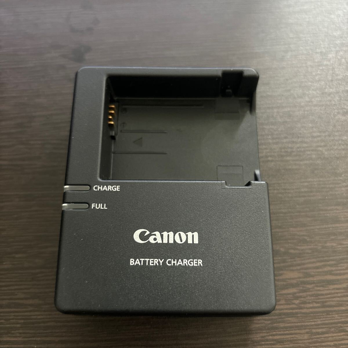 【送料無料】Canon キャノン LC-E8E 充電器 バッテリーチャージャーの画像3