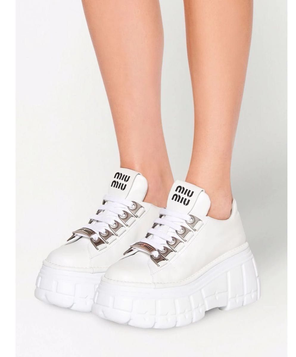 半額 miumiu レザー レースアップ ダービーシューズ 36 1/2 日本 半額 miumiu レザー レースアップ ダービーシューズ 36 1/2 日本