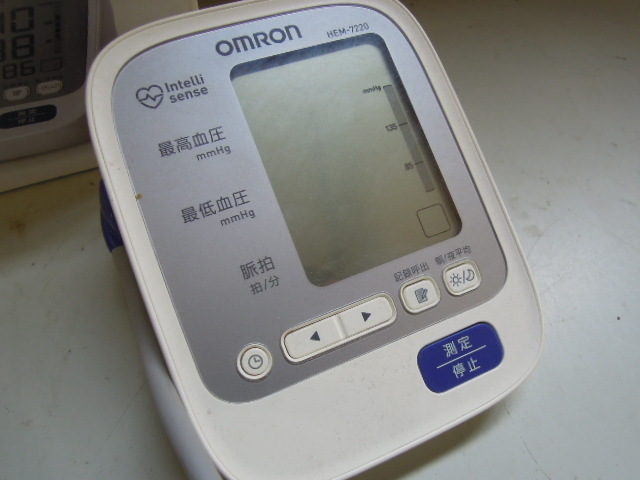 （HY)オムロン　上腕式血圧計　HEM-7220　現状品_画像6