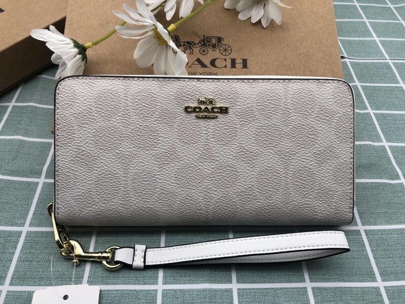 COACH コーチ 財布 長財布 プレゼント 贈り物 レザー ホワイト