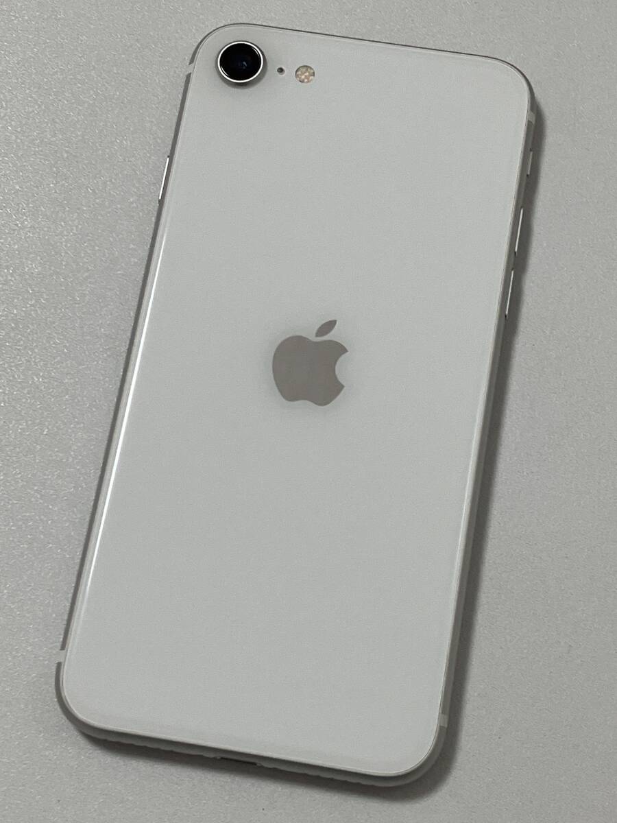 SIMフリー iPhoneSE2 64GB White シムフリー アイフォンSE 2 第二世代 第2世代 ホワイト docomo softbank au UQ SIMロックなし A2296 87%の画像3